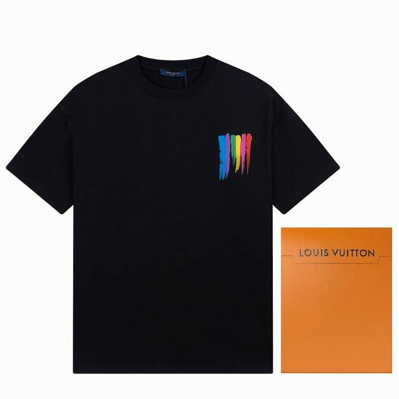 Louis Vuitton Men's T-shirts 910